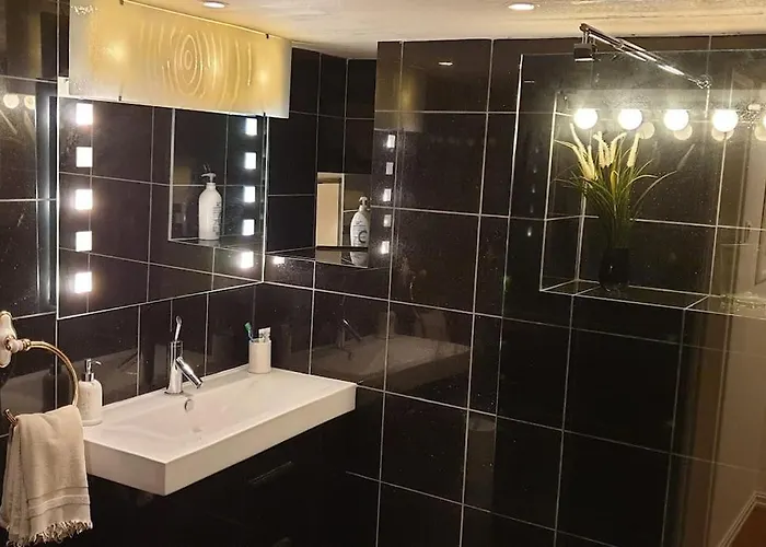 Lovely Big Unit With A Fantastic View Берген